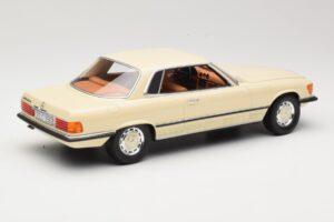Mercedes 350 SLC C107 Blanc Cult Models 1:18 CML049-1 Métal — image 2 sur 6