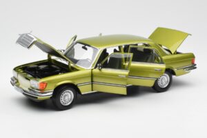 Mercedes 450 SEL W116 Citrus Vert Édition Concessionnaire Norev 1:18 B66040683 Métal — image 2 sur 8