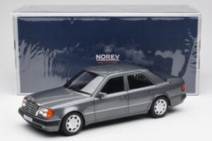 Mercedes 500 E W124 Pearl Gris Norev 1:18 183946 Métal — image 8 sur 8