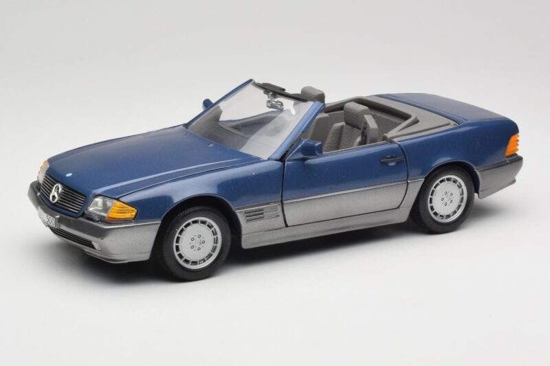 Mercedes SL 500 R129 Nautic Blue Metallic Revell 1:18 8081 Métal