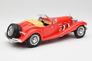 Mercedes 500K Roadster Rouge Bburago 1:18 3020 Métal — image 3 sur 8