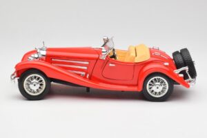 Mercedes 500K Roadster Rouge Bburago 1:18 3020 Métal — image 4 sur 8