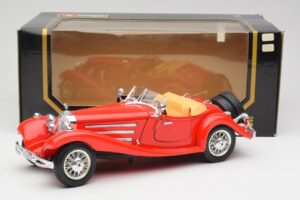 Mercedes 500K Roadster Rouge Bburago 1:18 3020 Métal — image 8 sur 8