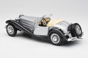 Mercedes 500K Roadster Argent Bburago 1:18 3020-M1 Métal — image 5 sur 8