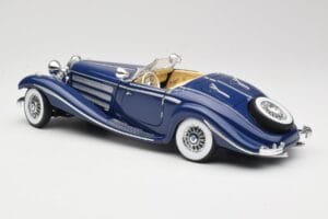 Mercedes 500K Special Roadster Bleu Maisto 1:18 56059 Métal — image 7 sur 8