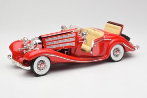 Mercedes 500K Special Roadster Rouge Maisto 1:18 56058 Métal — image 2 sur 8