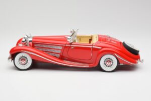 Mercedes 500K Special Roadster Rouge Maisto 1:18 56058 Métal — image 4 sur 8