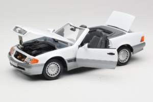 Mercedes 500 SL R129 Blanc Roadtough 1:18 92048 Métal — image 2 sur 8