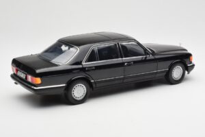 Mercedes 560 SEL W126 Noir Édition Concessionnaire Norev 1:18 B66040599 Métal — image 3 sur 8