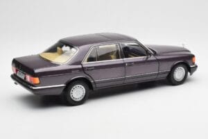 Mercedes 560 SEL W126 Violet Metallic Norev 1:18 183544 Métal — image 3 sur 8