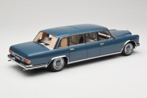 Mercedes 600 Pullman W100 Bleu NZG 1:18 B66040707 Métal — image 3 sur 8