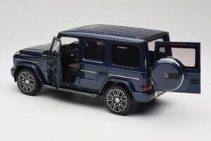 Mercedes AMG G 63 L W465 Bleu Foncé Norev 1:18 B66960663 Métal — image 5 sur 8