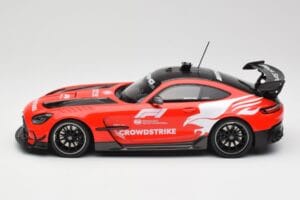 Mercedes AMG GT Black Series C190 Safety Car F1 2023 Minichamps 1:18 155032091 Métal — image 3 sur 6