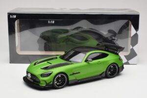 Mercedes AMG GT C190 Black Series Green Hell Magno Minichamps 1:18 155032020 Métal — image 6 sur 6