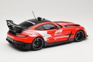 Mercedes AMG GT C190 Black Series Safety Car F1 2022 Minichamps 1:18 155032090 Métal — image 2 sur 6
