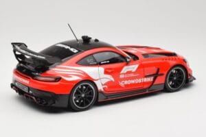 Mercedes AMG GT C190 Black Series Safety Car F1 2024 Minichamps 1:18 110032090 Métal — image 3 sur 8