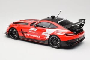 Mercedes AMG GT C190 Black Series Safety Car F1 2024 Minichamps 1:18 110032090 Métal — image 7 sur 8