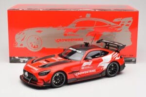 Mercedes AMG GT C190 Black Series Safety Car F1 2024 Minichamps 1:18 110032090 Métal — image 8 sur 8