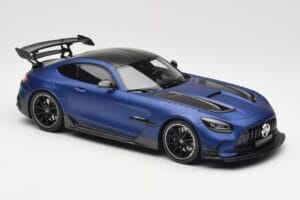 Mercedes AMG GT C190 Black Series Spectral Blue Magno Minichamps 1:18 155032021 Métal — image 4 sur 6