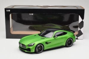 Mercedes AMG GT R C190 Vert Mat Minichamps 1:18 155036020 Métal — image 6 sur 6
