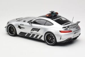 Mercedes AMG GT R C190 Safety Car F1 2019 Minichamps 1:18 155036090 Métal — image 5 sur 6