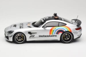 Mercedes AMG GT R C190 Safety Car F1 2020 Minichamps 1:18 155036092 Métal — image 3 sur 6