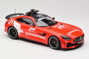 Mercedes AMG GT R C190 Safety Car F1 2021 Minichamps 1:18 155036095 Métal — image 4 sur 6