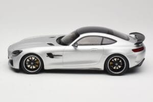 Mercedes AMG GT R C190 Argent Minichamps 1:18 155036025 Métal — image 3 sur 6