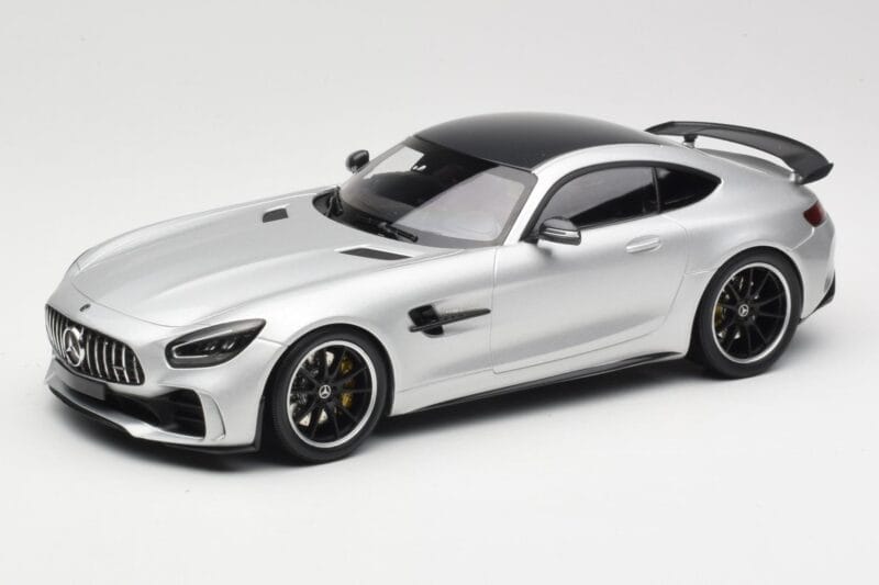 Mercedes AMG GT R C190 Argent Minichamps 1:18 155036025 Métal