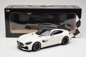Mercedes AMG GT R C190 Blanc Métallisé Minichamps 1:18 155036028 Métal — image 6 sur 6