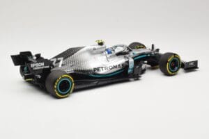 Mercedes AMG Petronas Motorsport W10 #77 V. Bottas 2nd Place Chinese GP 2019 Minichamps 1:18 110190377 Métal — image 2 sur 6