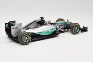 Mercedes AMG Petronas W06 Hybrid #44 L. Hamilton F1 World Champion 2015 Minichamps 1:18 186150044 Métal — image 2 sur 6