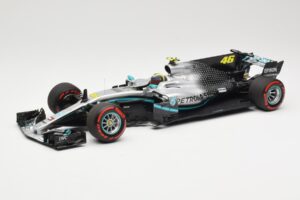 Mercedes AMG Petronas W08 V. Rossi Ride Swap Valencia December 2019 Minichamps 1:18 110191746 Métal