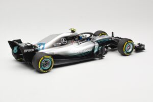 Mercedes AMG Petronas W09 #77 V. Bottas F1 2018 Minichamps 1:18 110180077 Métal — image 2 sur 6
