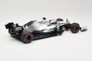Mercedes AMG Petronas W10 #44 L. Hamilton Winner German GP 2019 Minichamps 1:18 110191144 Métal — image 2 sur 6