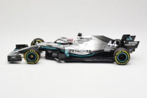 Mercedes AMG Petronas W10 #44 L. Hamilton Winner Chinese GP 2019 Minichamps 1:18 110190344 Métal — image 3 sur 6