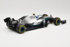 Mercedes AMG Petronas W10 #77 V. Bottas Winner USA GP 2019 Minichamps 1:18 110191877 Métal — image 2 sur 6