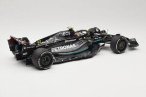 Mercedes AMG Petronas W14 E Performance #44 L. Hamilton Bahrain GP 2023 Minichamps 1:18 110230144 Métal — image 2 sur 6