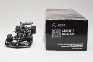 Mercedes AMG Petronas W14 E Performance #63 G. Russell Australian GP 2023 Minichamps 1:18 110230363 Métal — image 6 sur 6