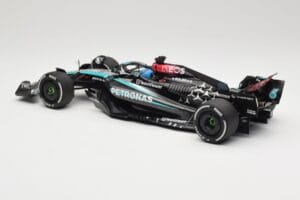 Mercedes AMG Petronas W15 E Performance #63 G. Russell Winner Austrian GP 2024 Minichamps 1:18 110241163 Métal — image 5 sur 6