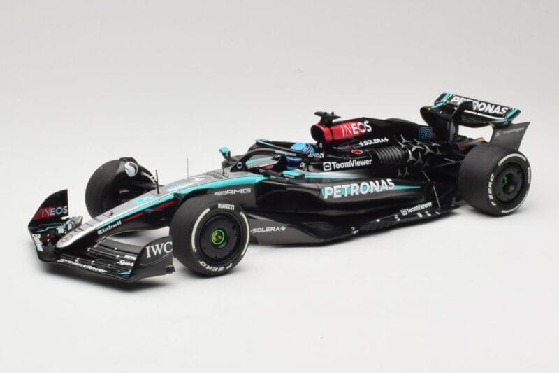 Mercedes AMG Petronas W15 E Performance #63 G. Russell Winner Austrian GP 2024 Minichamps 1:18 110241163 Métal