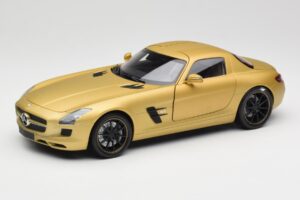 Mercedes AMG SLS C197 Or Minichamps 1:18 100039024 Métal