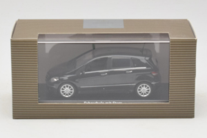Mercedes B-Class W245 Auto-École Noir Minichamps 1:43 MB005 Métal — image 4 sur 4