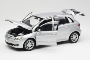 Mercedes B-Class W245 Argent Kyosho 1:18 B66962326 Métal — image 2 sur 8