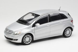 Mercedes B-Class W245 Argent Kyosho 1:18 B66962326 Métal