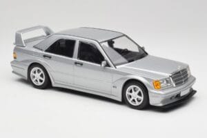Mercedes 190E W201 2.5-16 EVO 2 Astral Argent Metallic Minichamps 1:18 155036101 Métal — image 4 sur 6