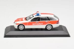 Mercedes C-Class S203 Notarzt Minichamps 1:43 430030190 Métal