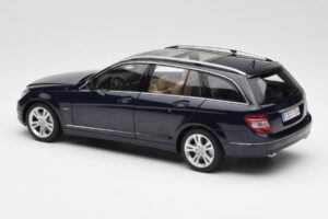 Mercedes C-Class S204 T-Modell Tanzanite Bleu AUTOart 1:18 B66962352 Métal — image 7 sur 8
