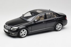 Mercedes C-Class W204 Avantgarde Obsidian Noir AUTOart 1:18 76264-R1 Métal