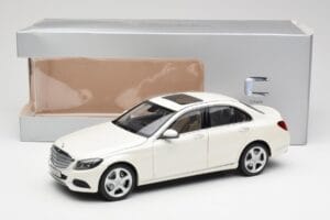 Mercedes C-Class W205 Diamond Blanc Métallisé Norev 1:18 B66960256 Métal — image 8 sur 8